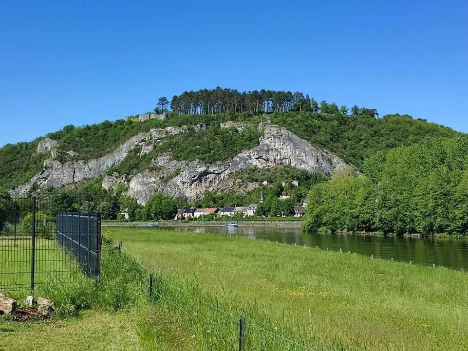 Maison bucolique à Anhée, vue Meuse et falaises Vila Exterior foto